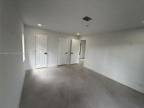 4020 NW 93rd Way, Sunrise FL 33351