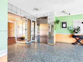 4151 NW 41st St 301, Lauderdale Lakes FL 33319