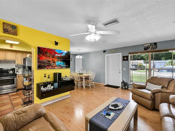11730 NW 33rd St, Sunrise FL 33323