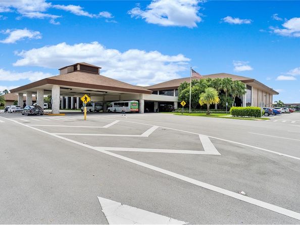 12750 SW 4th Ct 407J, Pembroke Pines FL 33027