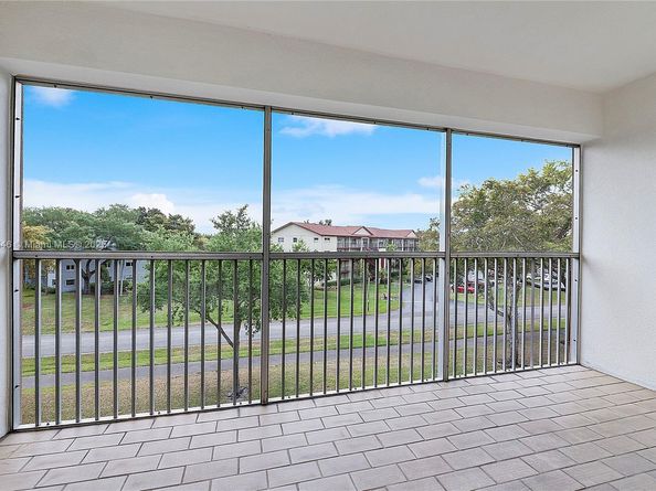 12750 SW 4th Ct 407J, Pembroke Pines FL 33027