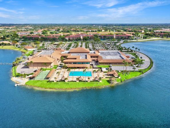 12750 SW 4th Ct 407J, Pembroke Pines FL 33027