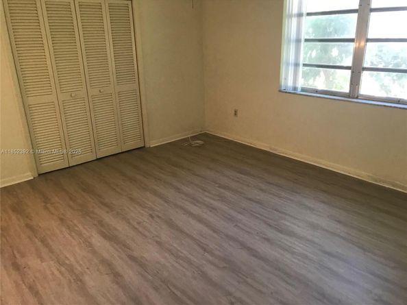 1239 Mariposa Ave 8, Coral Gables FL 33146
