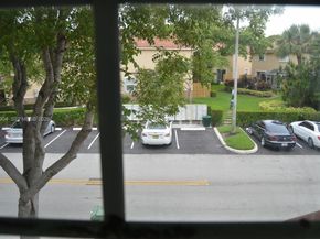 3844 San Simeon Cir, Weston FL 33331