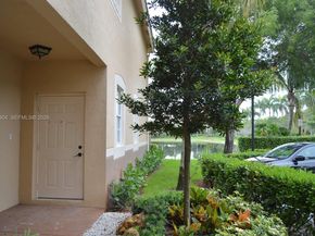 3844 San Simeon Cir, Weston FL 33331
