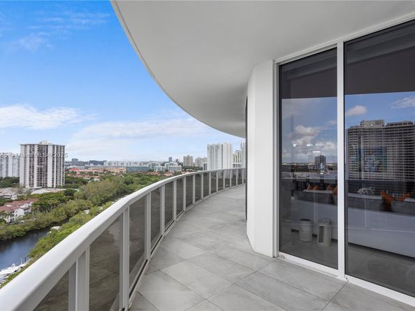 4100 Island Blvd 1503, Aventura FL 33160