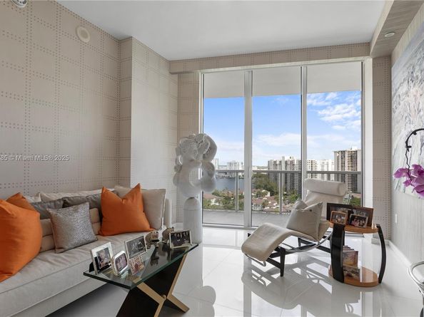 4100 Island Blvd 1503, Aventura FL 33160