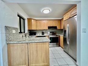 10851 SW 2nd St K106, Sweetwater FL 33174