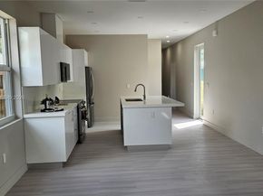 1028 NW 8th Ave, Fort Lauderdale FL 33311