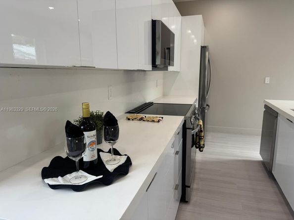 1028 NW 8th Ave, Fort Lauderdale FL 33311