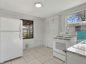2701 NW 18th Ter, Oakland Park FL 33311