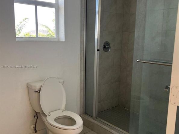 1769 SE 7th Ter, Homestead FL 33034