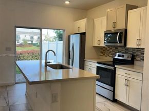1769 SE 7th Ter, Homestead FL 33034