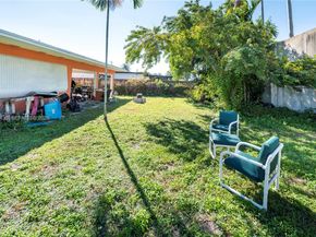 600 SW 11th Ave, Hallandale Beach FL 33009