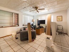 600 SW 11th Ave, Hallandale Beach FL 33009