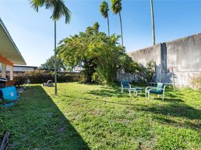 600 SW 11th Ave, Hallandale Beach FL 33009