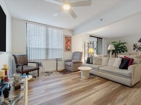 7201 Promenade Dr 101, Boca Raton FL 33433