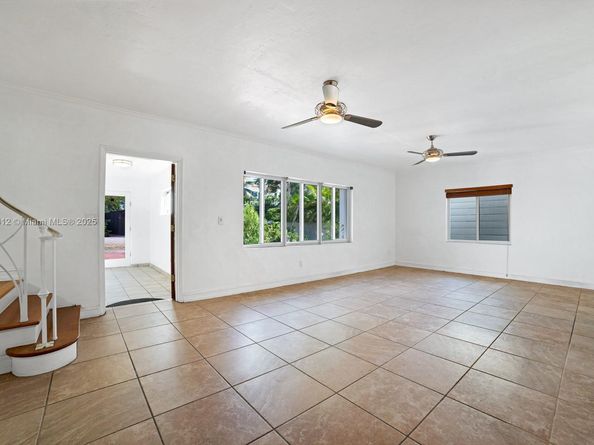 3470 N Meridian Ave, Miami Beach FL 33140