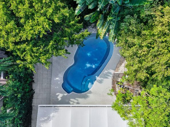 3470 N Meridian Ave, Miami Beach FL 33140