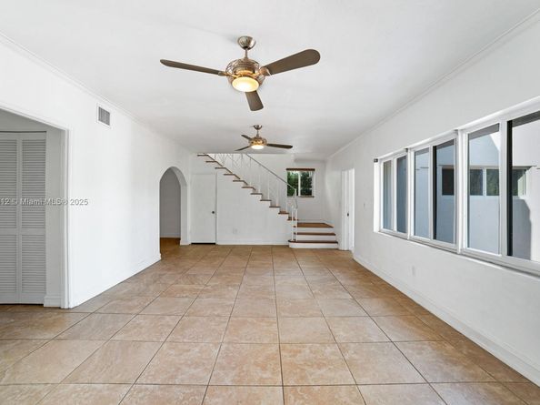 3470 N Meridian Ave, Miami Beach FL 33140