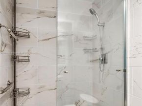 1825 S Ocean Dr PH1, Hallandale Beach FL 33009