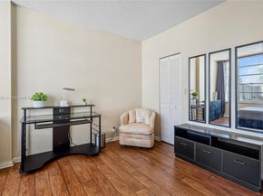 1825 S Ocean Dr PH1, Hallandale Beach FL 33009