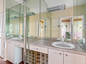 1825 S Ocean Dr PH1, Hallandale Beach FL 33009