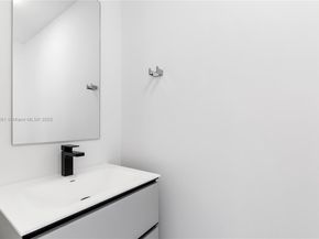 3045 Elizabeth St 3045, Miami FL 33133