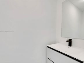 3045 Elizabeth St 3045, Miami FL 33133