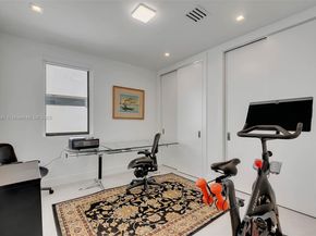 3045 Elizabeth St 3045, Miami FL 33133