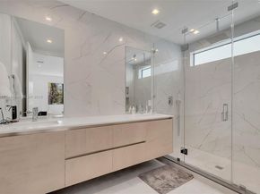 3045 Elizabeth St 3045, Miami FL 33133