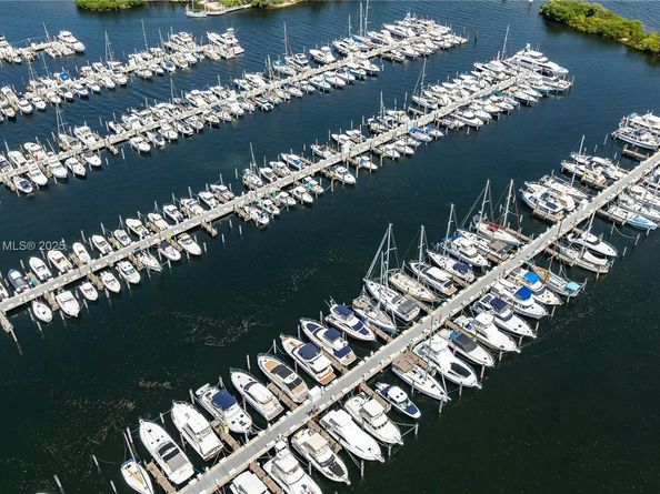 3045 Elizabeth St 3045, Miami FL 33133