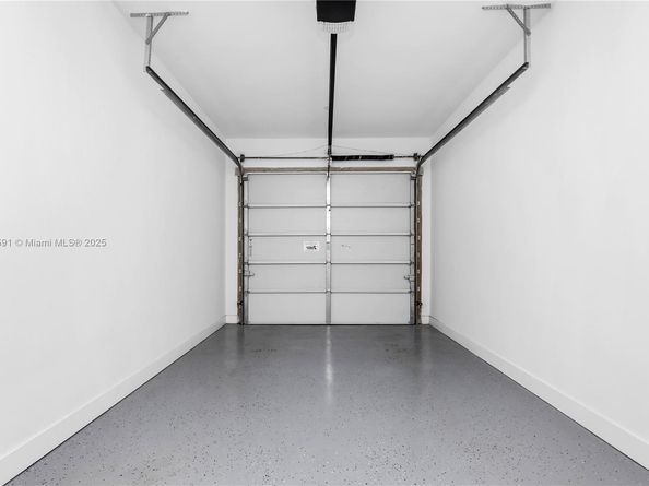 3045 Elizabeth St 3045, Miami FL 33133