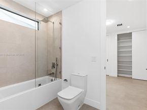 3045 Elizabeth St 3045, Miami FL 33133