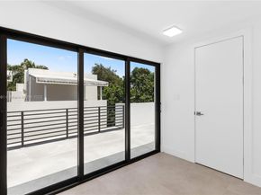 3045 Elizabeth St 3045, Miami FL 33133