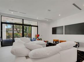 3045 Elizabeth St 3045, Miami FL 33133