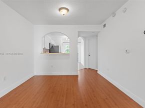 945 NE 34th Ave 103, Homestead FL 33033