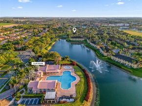 945 NE 34th Ave 103, Homestead FL 33033