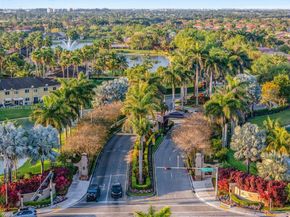 945 NE 34th Ave 103, Homestead FL 33033