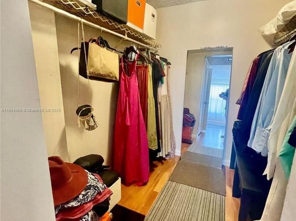2312 S Cypress Bend Dr 410, Pompano Beach FL 33069