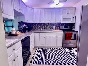2312 S Cypress Bend Dr 410, Pompano Beach FL 33069