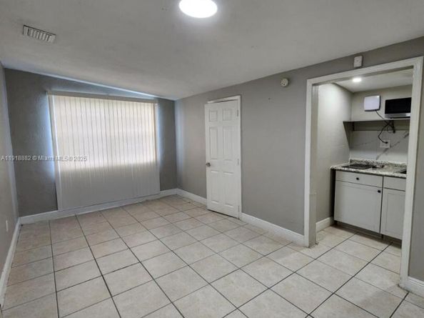 6251 NW 14th St, Sunrise FL 33313