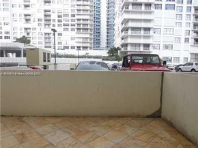 3001 S Ocean Dr 101, Hollywood FL 33019