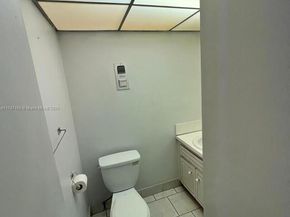 555 NE 123rd St 412B, North Miami FL 33161