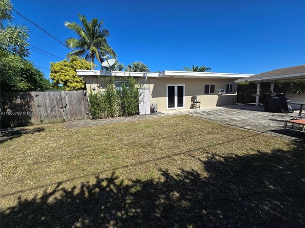 12270 SW 28th St, Miami FL 33175