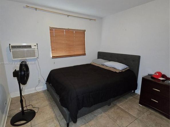 12270 SW 28th St, Miami FL 33175