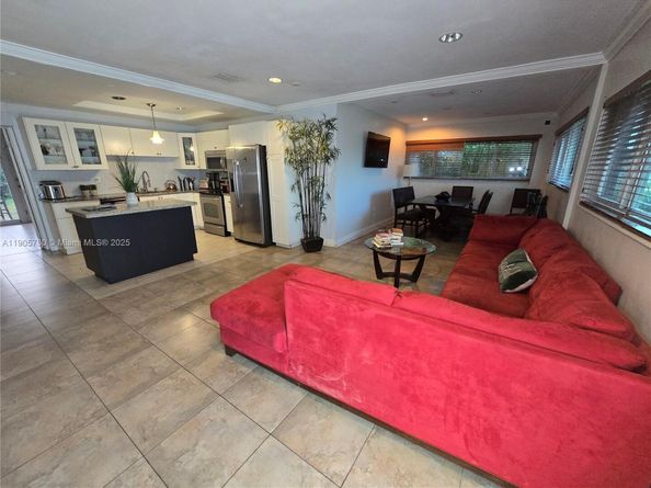 12270 SW 28th St, Miami FL 33175