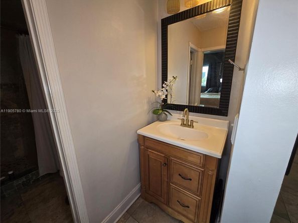 12270 SW 28th St, Miami FL 33175