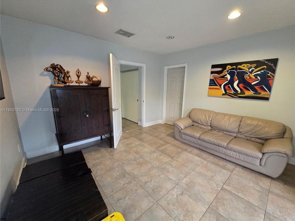 12270 SW 28th St, Miami FL 33175