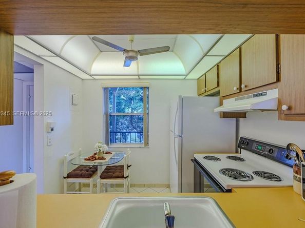 9401 Lime Bay Blvd 302, Tamarac FL 33321